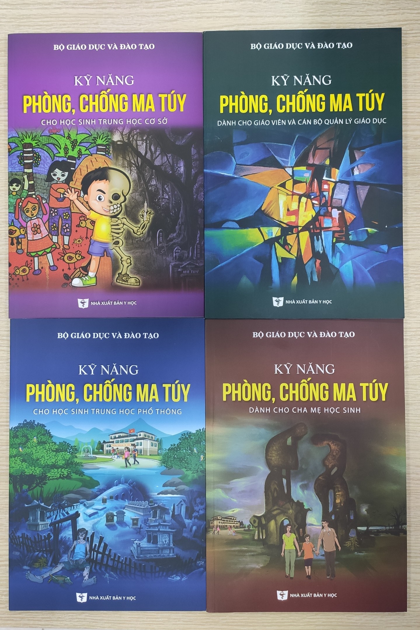 Bộ sách Kỹ năng phòng, chống ma túy: “Bức tường lửa” bảo vệ học sinh trước hiểm họa ma túy